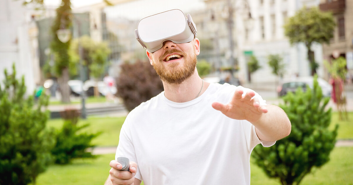 Oculus Goを使う男性